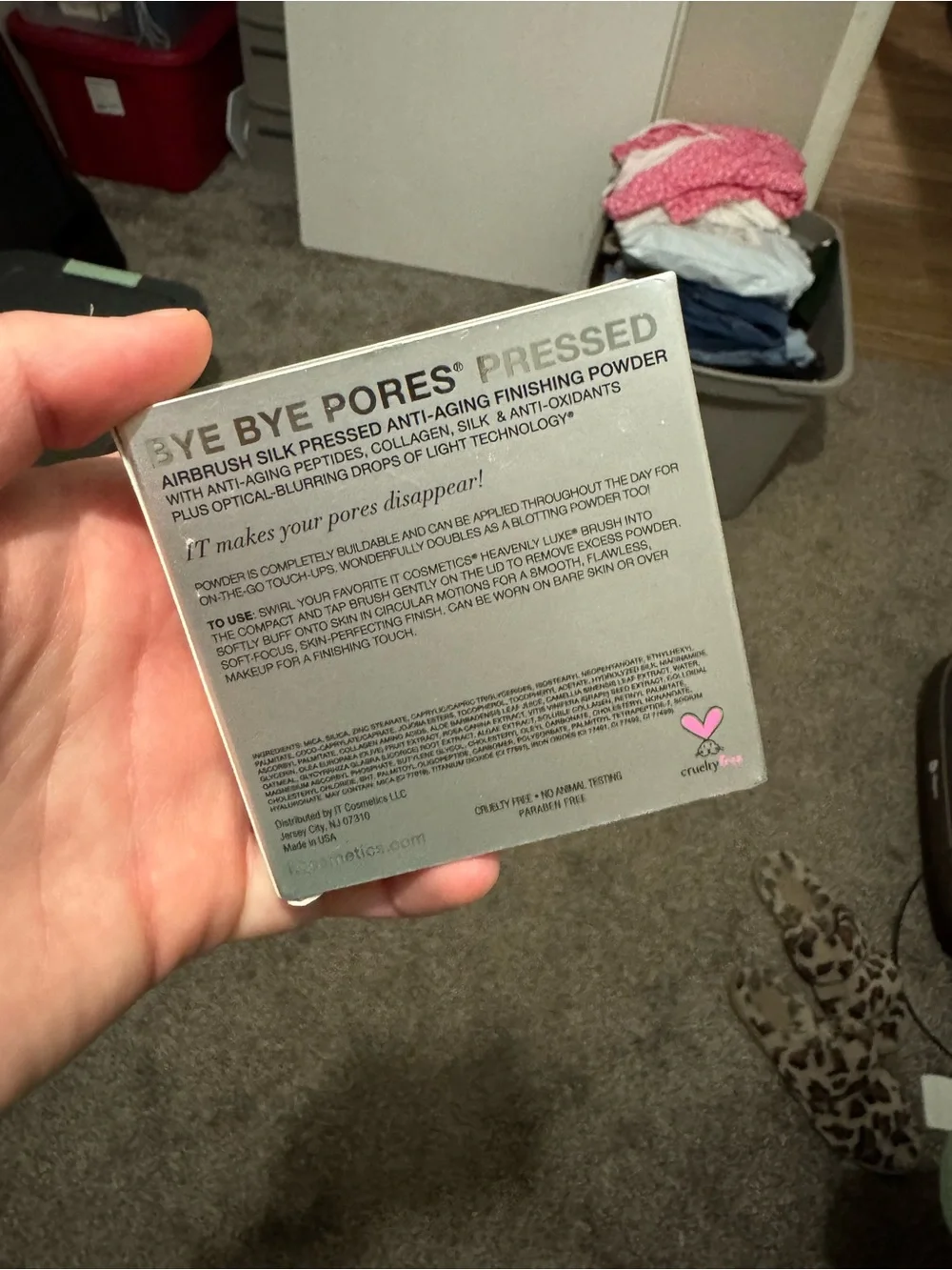 it cosmetics Bye Bye Pores Pressed Finishing Powder